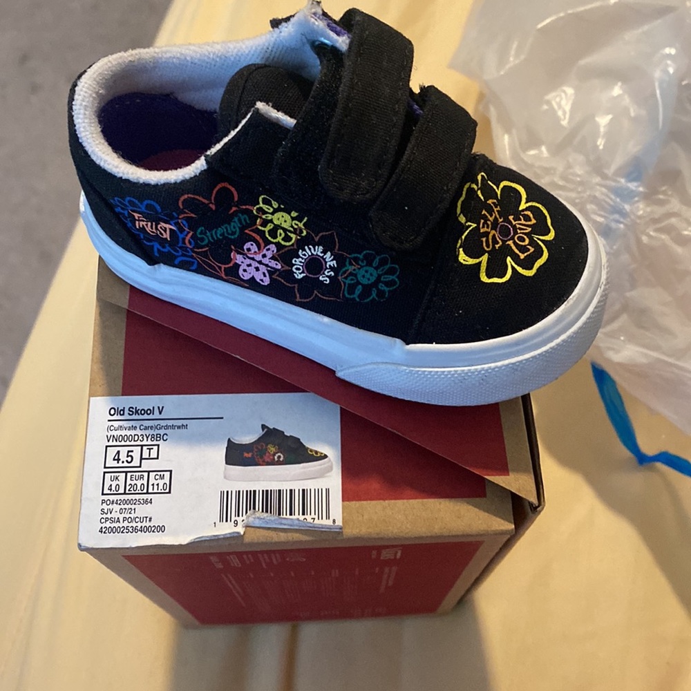 Infant shoes - Picture 6 of 6
